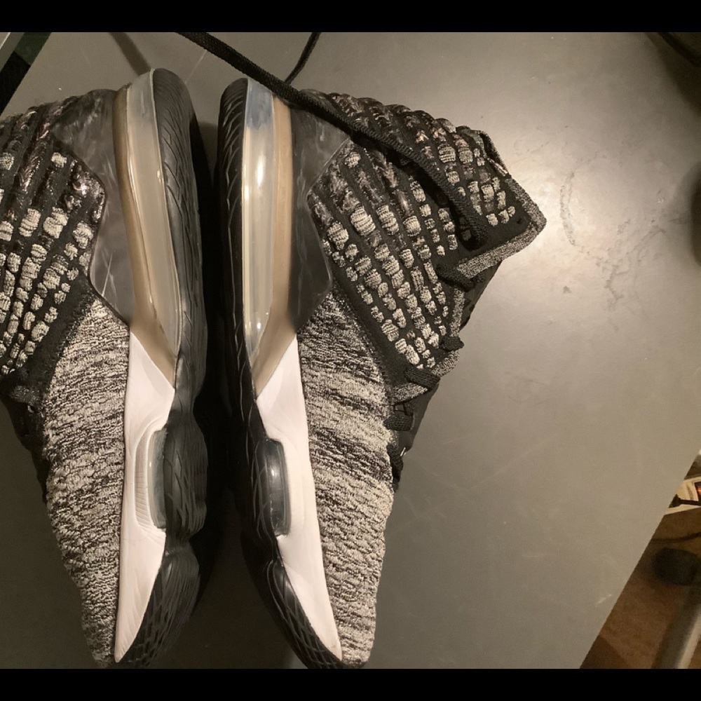 Lebron 17 black and white